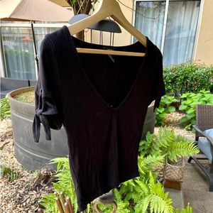 Black top v neck